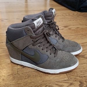 NIKE Womens Dunk Sky Hi Mesh Wedge Sneakers